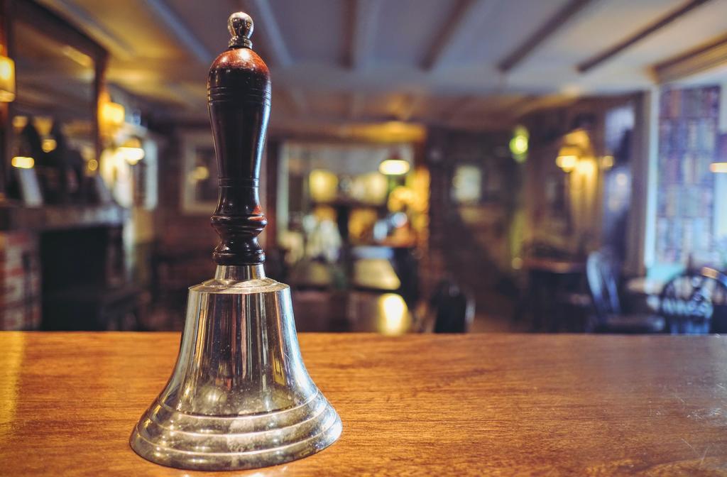 Hambro Arms Hotell Milton Abbas Exteriör bild
